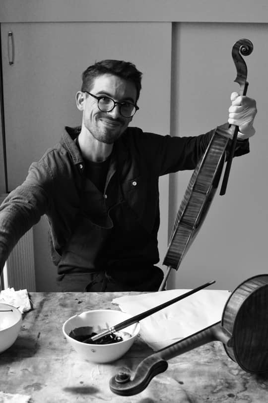 Violin Making Atelier - Patrick Robin France - Roland Belleguic Assistant